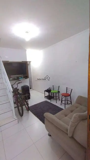 Sobrado com 2 quartos para alugar em Melvi, Praia Grande - SP - imagem 6 Foto 6 de Sobrado com 2 quartos para alugar em Melvi, Praia Grande - SP