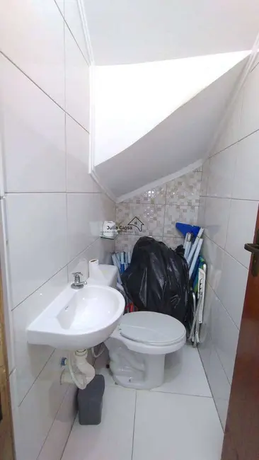 Sobrado com 2 quartos para alugar em Melvi, Praia Grande - SP - imagem 3 Foto 3 de Sobrado com 2 quartos para alugar em Melvi, Praia Grande - SP