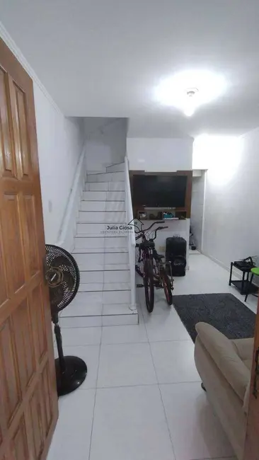 Sobrado com 2 quartos para alugar em Melvi, Praia Grande - SP - imagem 7 Foto 7 de Sobrado com 2 quartos para alugar em Melvi, Praia Grande - SP