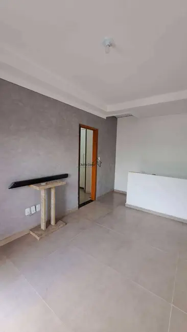 Foto 3 de Casa de Condomínio com 2 quartos para alugar em Melvi, Praia Grande - SP