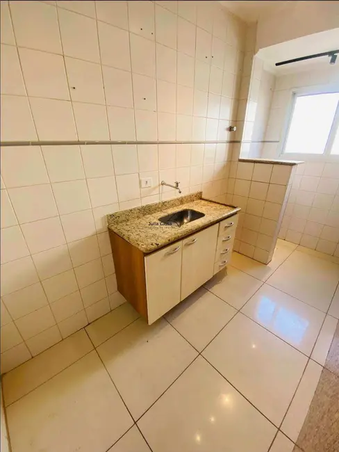 Foto 3 de Apartamento com 1 quarto à venda, 30m2 em Aviação, Praia Grande - SP