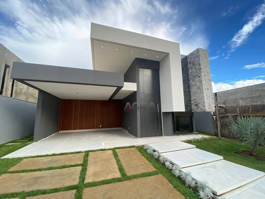 Foto 1 de Casa de Condomínio com 3 quartos à venda, 360m2 em Universidade, Vitoria Da Conquista - BA