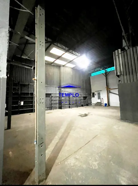 Armazém / Galpão para alugar, 1000m2 em Vila Guilherme, São Paulo - SP - imagem 4 Foto 4 de Armazém / Galpão para alugar, 1000m2 em Vila Guilherme, São Paulo - SP