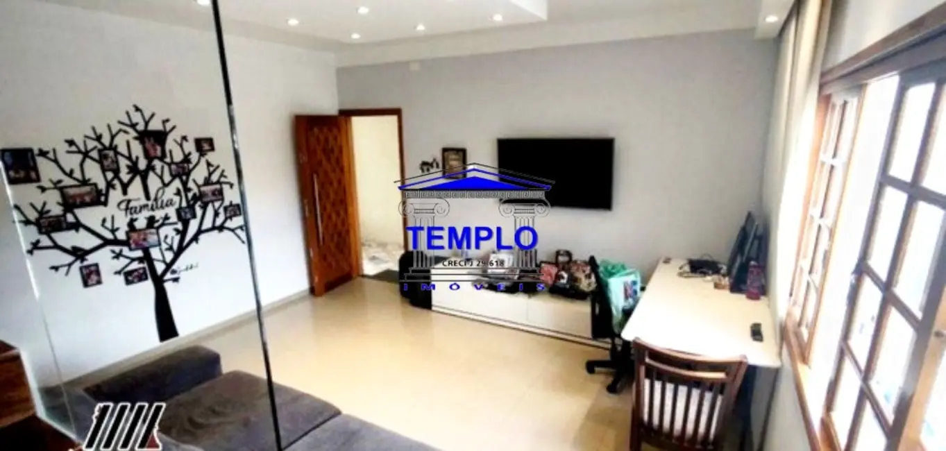Foto 2 de Casa com 3 quartos à venda, 250m2 em Vila Santa Maria, São Paulo - SP