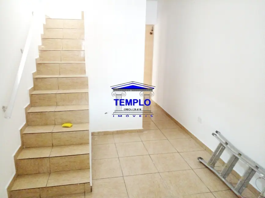 Foto 2 de Casa com 3 quartos à venda, 80m2 em Vila Serralheiro, São Paulo - SP