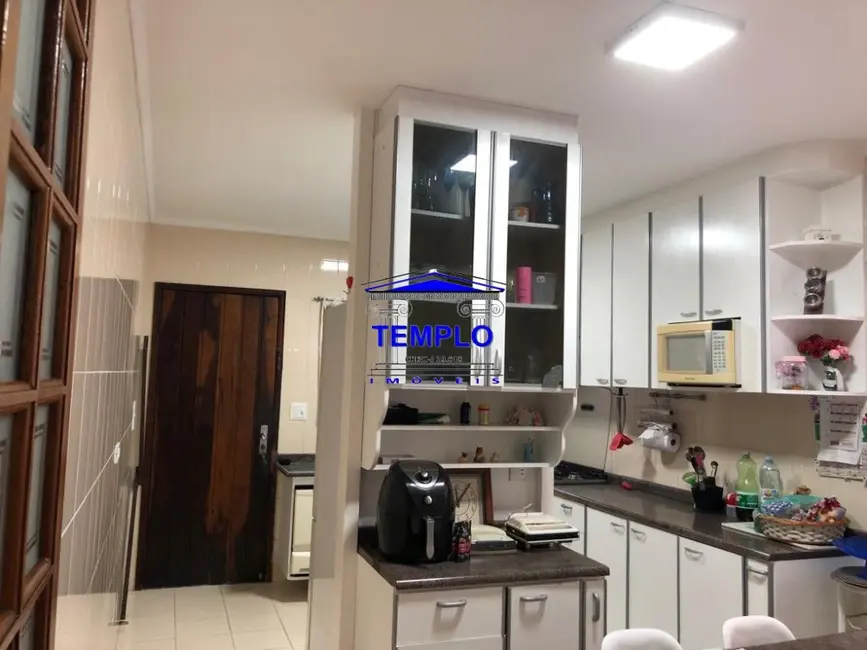 Foto 7 de Casa com 4 quartos à venda, 210m2 em Vila Gustavo, São Paulo - SP