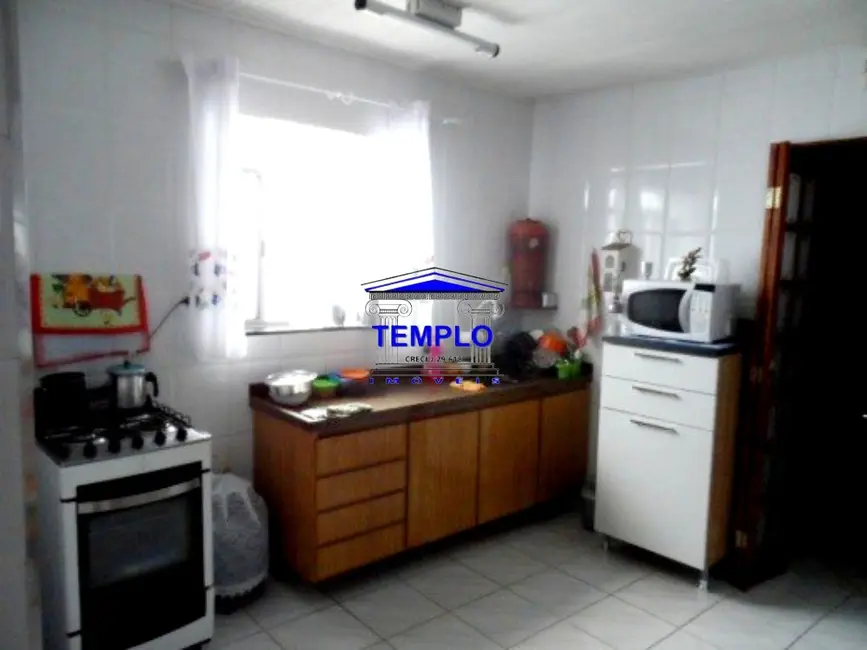 Casa com 4 quartos à venda, 250m2 em Jardim Guarani, São Paulo - SP - imagem 4 Foto 4 de Casa com 4 quartos à venda, 250m2 em Jardim Guarani, São Paulo - SP