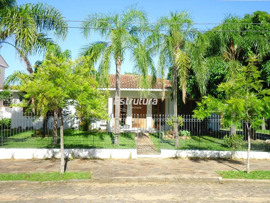 Foto 1 de Casa com 3 quartos à venda, 267m2 em Camobi, Santa Maria - RS