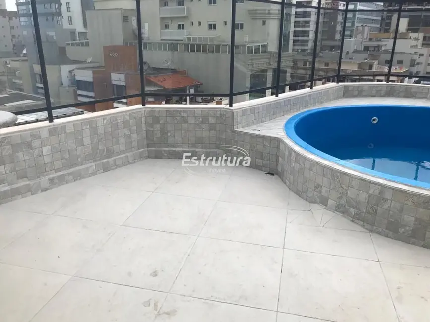 Foto 1 de Cobertura com 3 quartos para alugar, 216m2 em Meia Praia, Itapema - SC