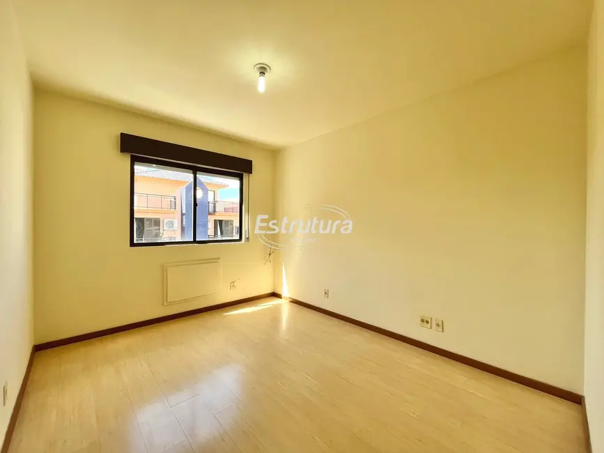 Foto 7 de Apartamento com 3 quartos para alugar, 86m2 em Centro, Santa Maria - RS