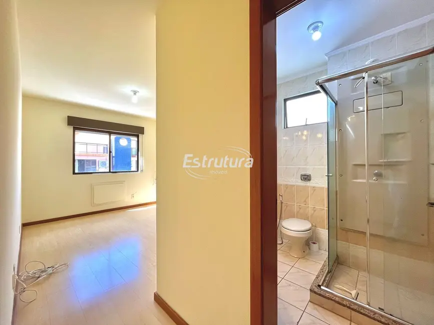 Foto 5 de Apartamento com 3 quartos para alugar, 86m2 em Centro, Santa Maria - RS