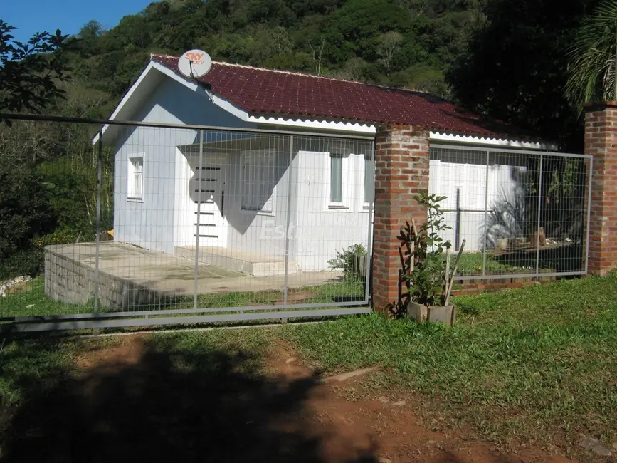 Foto 1 de Casa com 2 quartos à venda, 100m2 em Campestre do Menino Deus, Santa Maria - RS