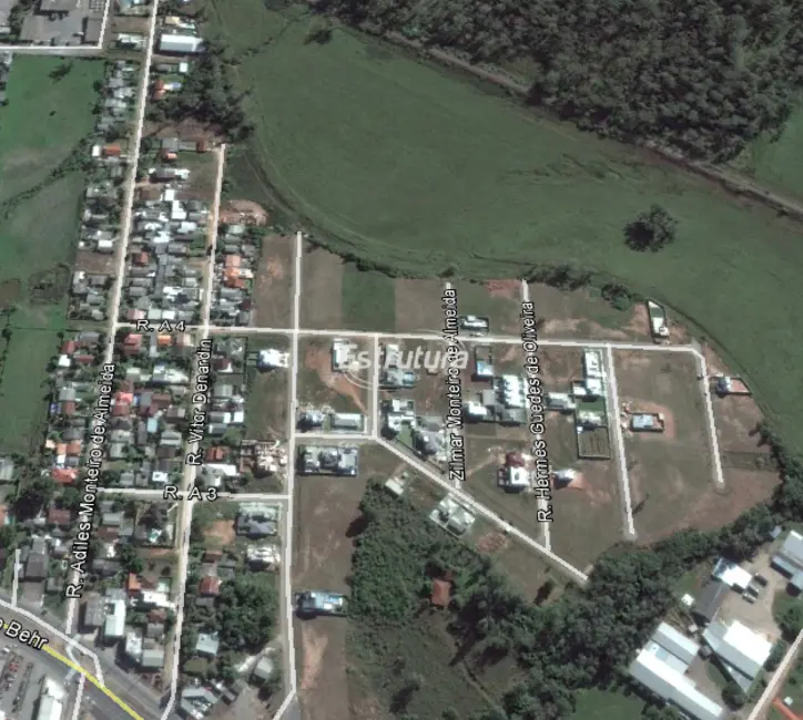 Foto 1 de Terreno / Lote à venda, 367m2 em Camobi, Santa Maria - RS