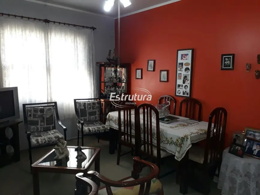 Foto 2 de Casa com 3 quartos à venda, 144m2 em Centro, Santa Maria - RS