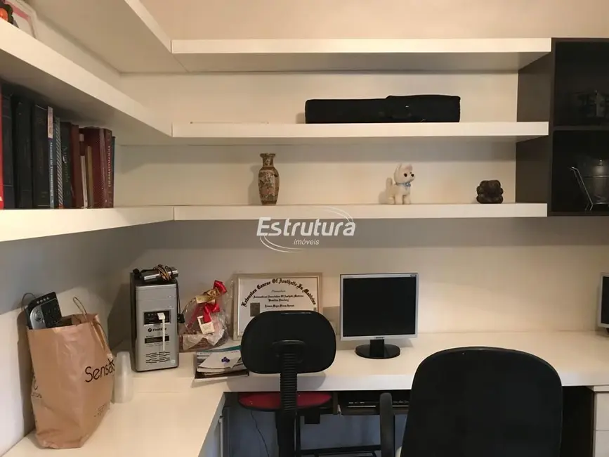 Casa com 4 quartos à venda, 262m2 em Nossa Senhora do Perpétuo Socorro, Santa Maria - RS - imagem 6 Foto 6 de Casa com 4 quartos à venda, 262m2 em Nossa Senhora do Perpétuo Socorro, Santa Maria - RS