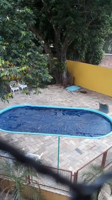 Casa com 4 quartos à venda, 262m2 em Nossa Senhora do Perpétuo Socorro, Santa Maria - RS - imagem 5 Foto 5 de Casa com 4 quartos à venda, 262m2 em Nossa Senhora do Perpétuo Socorro, Santa Maria - RS