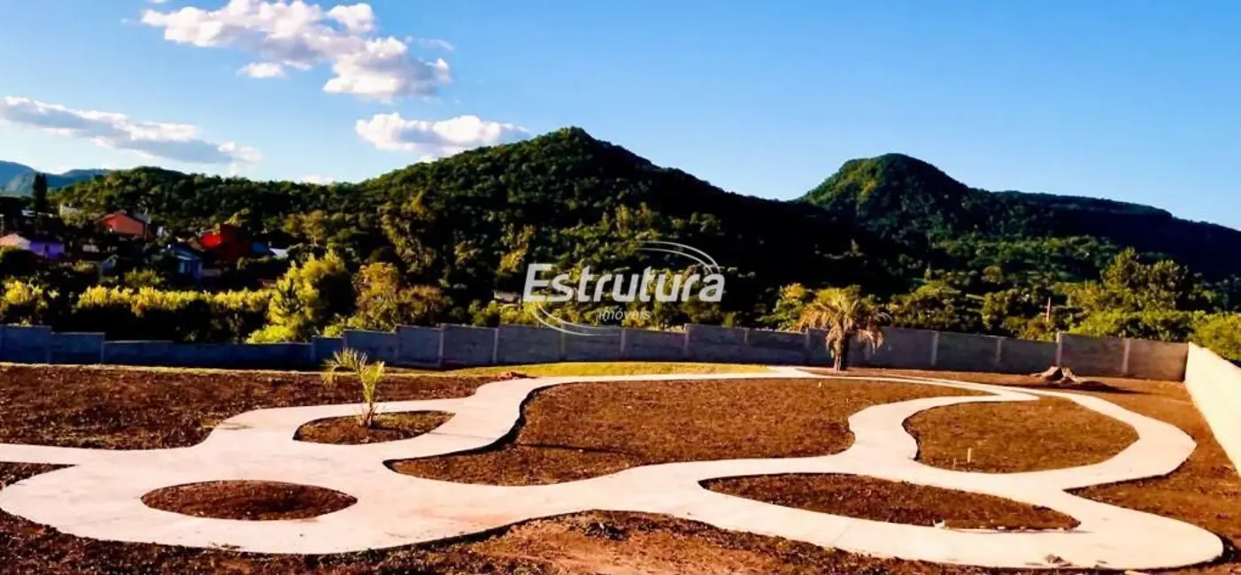 Foto 2 de Terreno / Lote à venda, 389m2 em São José, Santa Maria - RS