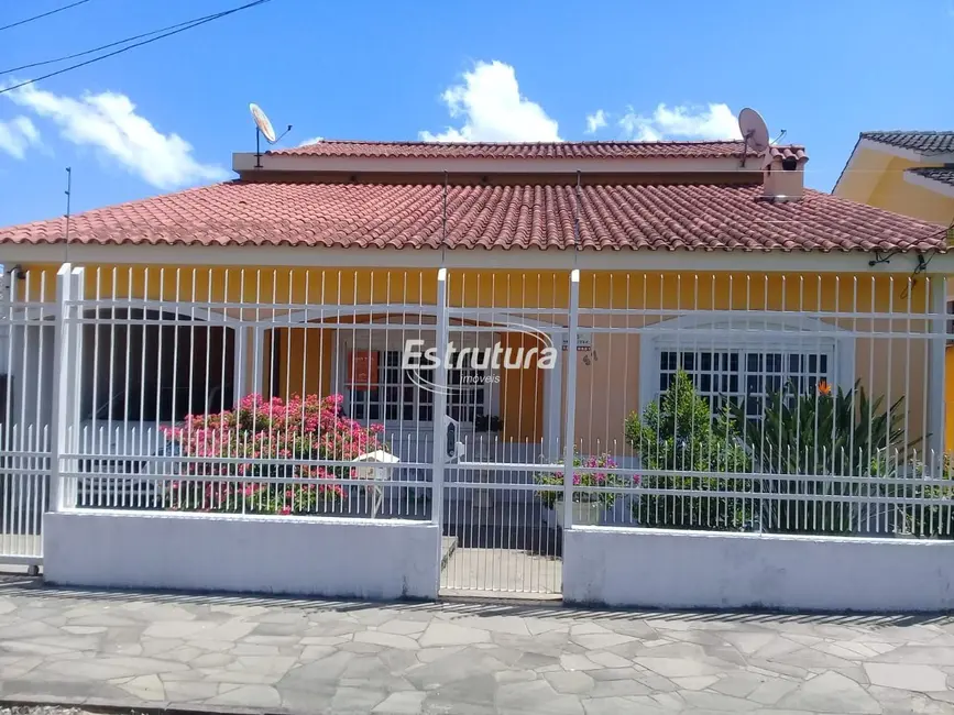 Foto 1 de Casa com 4 quartos à venda, 257m2 em Dom Antônio Reis, Santa Maria - RS