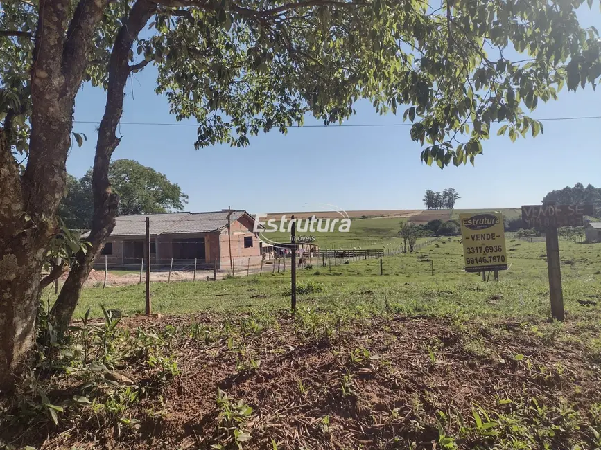 Foto 1 de Terreno / Lote à venda, 600m2 em Santa Maria - RS