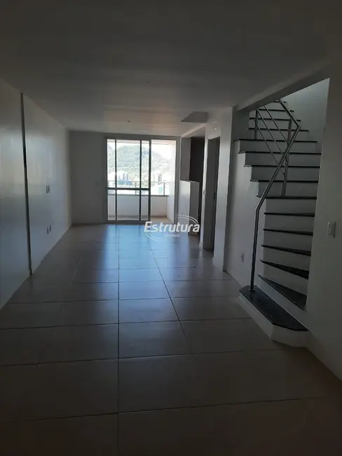 Foto 2 de Cobertura com 3 quartos à venda, 191m2 em Centro, Santa Maria - RS