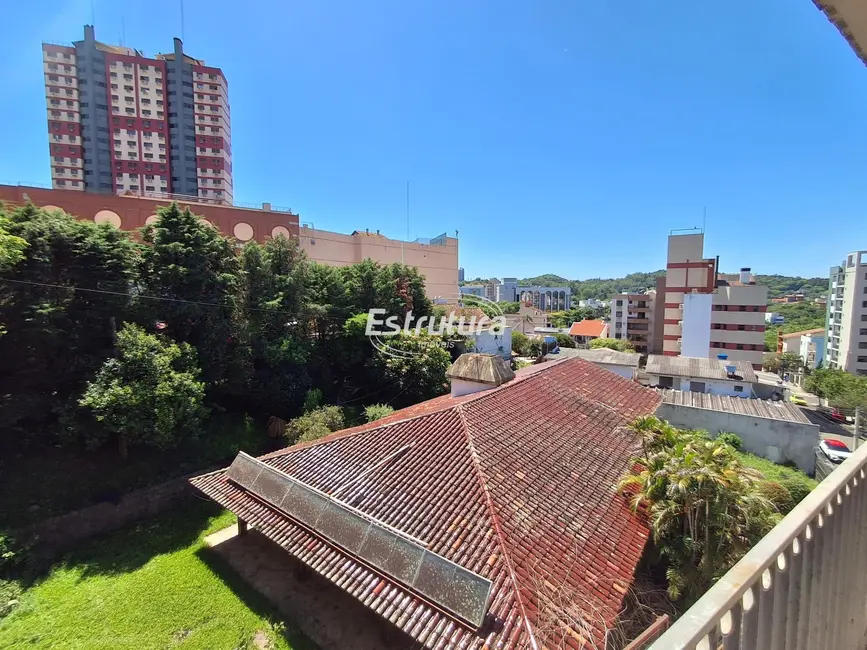 Apartamento com 3 quartos para alugar, 100m2 em Nossa Senhora das Dores, Santa Maria - RS - imagem 6 Foto 6 de Apartamento com 3 quartos para alugar, 100m2 em Nossa Senhora das Dores, Santa Maria - RS