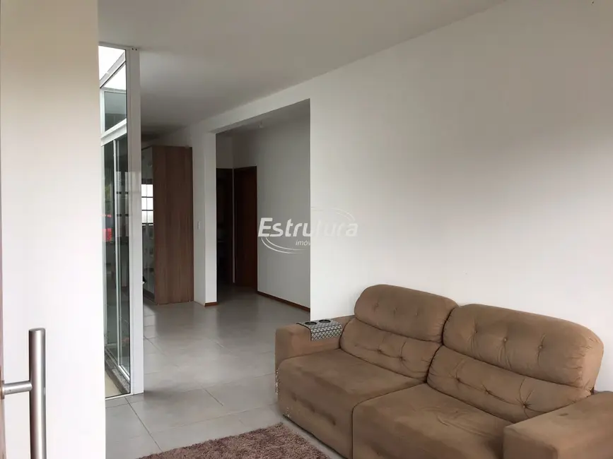 Foto 2 de Casa com 3 quartos à venda, 50m2 em São José, Santa Maria - RS