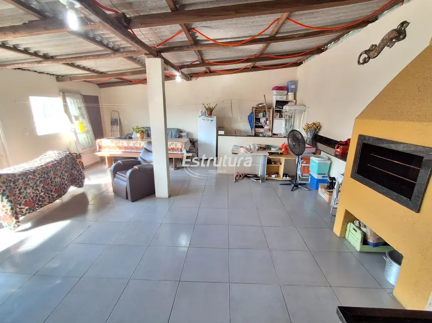 Foto 2 de Casa com 2 quartos à venda, 125m2 em Camobi, Santa Maria - RS