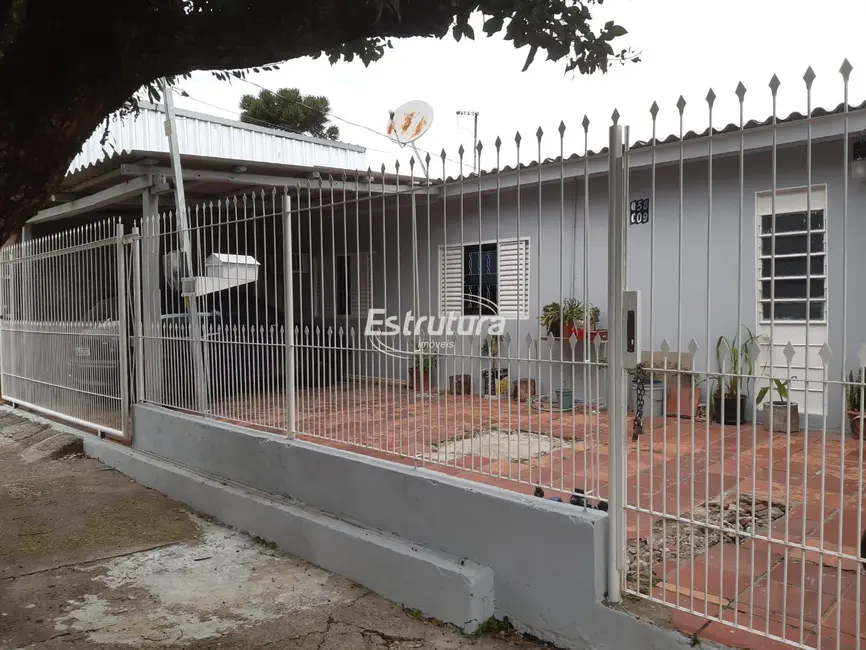 Foto 1 de Casa com 2 quartos à venda, 117m2 em Tancredo Neves, Santa Maria - RS