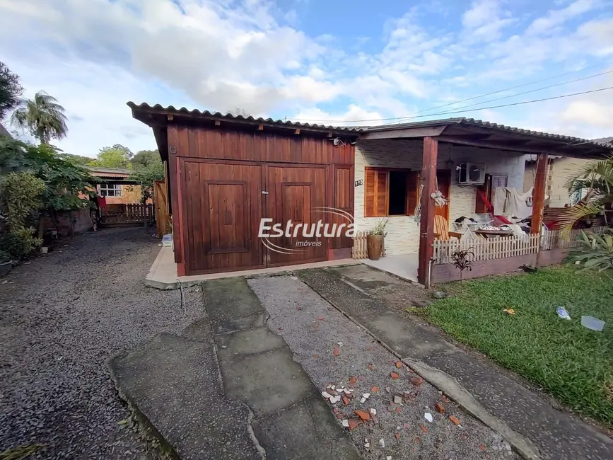 Foto 1 de Casa com 5 quartos à venda, 120m2 em Chácara das Flores, Santa Maria - RS
