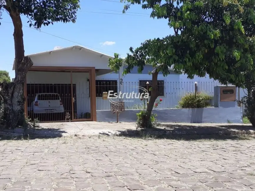 Foto 1 de Casa com 3 quartos à venda, 150m2 em Santiago - RS