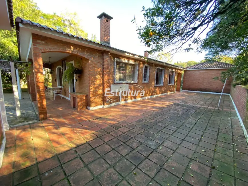 Foto 2 de Casa com 3 quartos para alugar, 200m2 em Centro, Itaara - RS