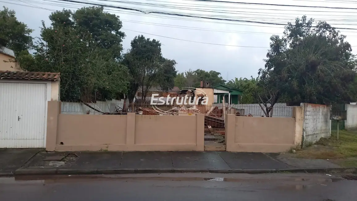 Foto 1 de Terreno / Lote à venda, 398m2 em Itararé, Santa Maria - RS