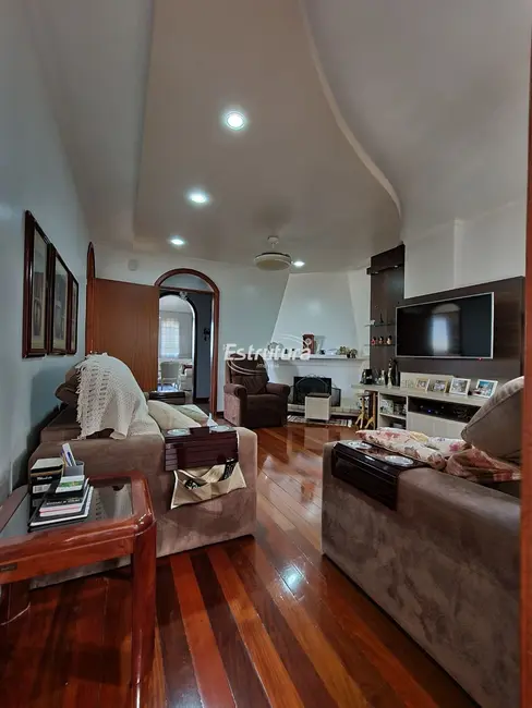 Foto 9 de Apartamento com 3 quartos para alugar, 200m2 em Nossa Senhora das Dores, Santa Maria - RS