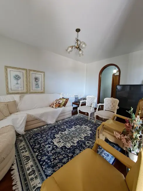 Foto 2 de Apartamento com 3 quartos para alugar, 200m2 em Nossa Senhora das Dores, Santa Maria - RS