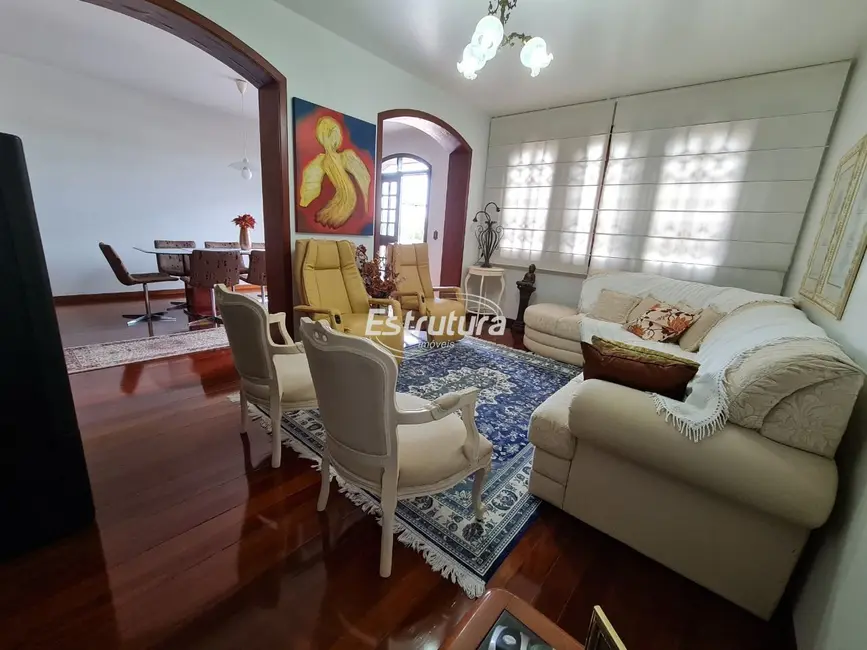 Foto 1 de Apartamento com 3 quartos para alugar, 200m2 em Nossa Senhora das Dores, Santa Maria - RS