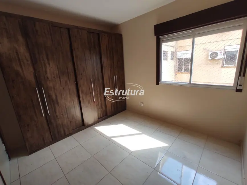 Foto 3 de Apartamento com 3 quartos para alugar, 105m2 em Nossa Senhora de Fátima, Santa Maria - RS