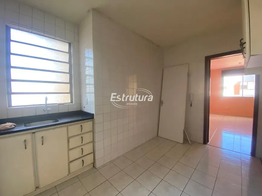 Foto 6 de Apartamento com 3 quartos para alugar, 105m2 em Nossa Senhora de Fátima, Santa Maria - RS