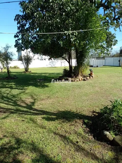 Foto 1 de Casa com 3 quartos à venda, 144m2 em Chácara das Flores, Santa Maria - RS