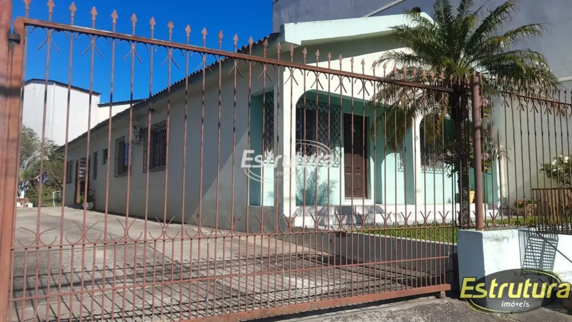 Foto 1 de Casa com 3 quartos à venda, 183m2 em Nossa Senhora das Dores, Santa Maria - RS