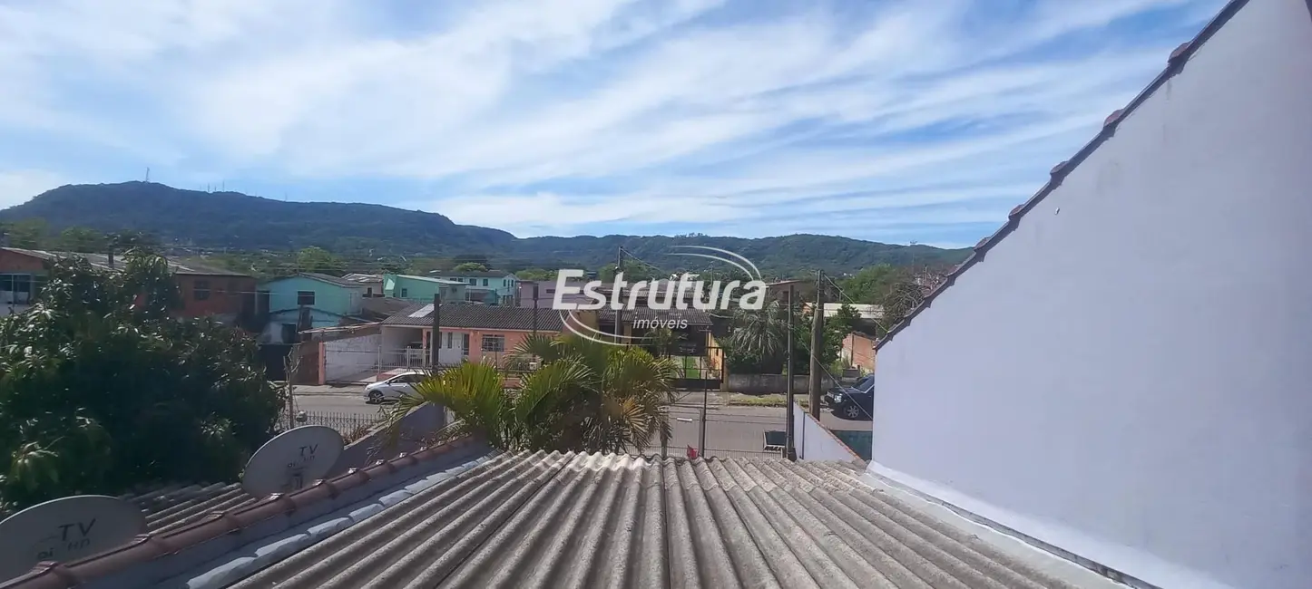 Foto 9 de Casa com 3 quartos à venda, 149m2 em Carolina, Santa Maria - RS