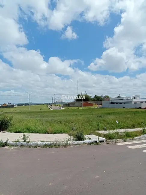 Foto 1 de Terreno / Lote à venda, 426m2 em Pinheiro Machado, Santa Maria - RS