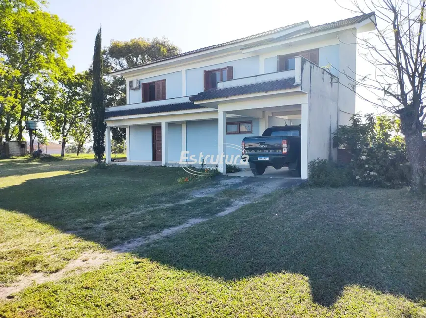 Casa com 3 quartos à venda, 250m2 em Pinheiro Machado, Santa Maria - RS - imagem 1 Foto 1 de Casa com 3 quartos à venda, 250m2 em Pinheiro Machado, Santa Maria - RS