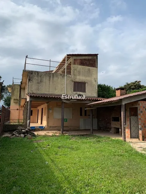 Foto 2 de Sobrado com 2 quartos à venda, 220m2 em Camobi, Santa Maria - RS