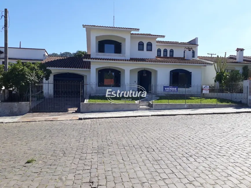Foto 1 de Casa com 4 quartos à venda, 165m2 em Centro, Faxinal Do Soturno - RS