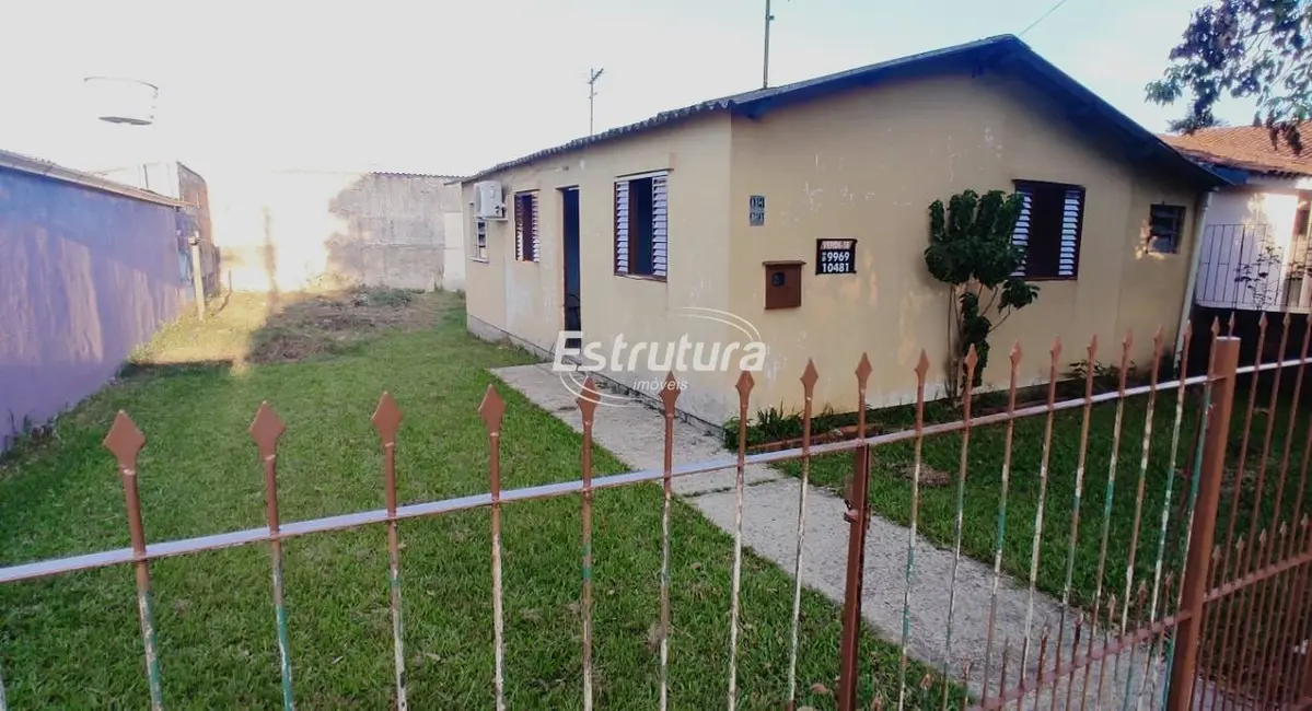 Casa com 2 quartos à venda, 80m2 em Camobi, Santa Maria - RS - imagem 1 Foto 1 de Casa com 2 quartos à venda, 80m2 em Camobi, Santa Maria - RS