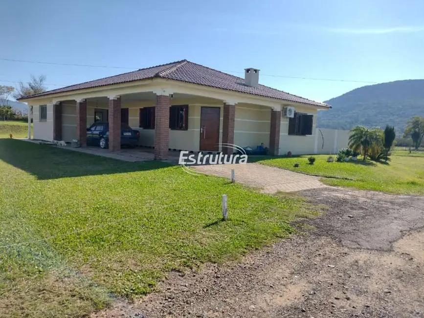 Foto 1 de Casa com 10 quartos à venda, 187m2 em Camobi, Santa Maria - RS