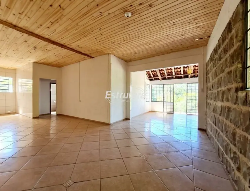 Foto 2 de Casa com 2 quartos à venda, 124m2 em Itaara - RS