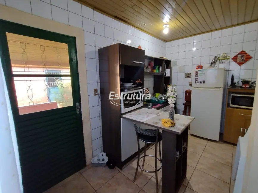 Casa com 2 quartos à venda, 92m2 em Santa Maria - RS - imagem 8 Foto 8 de Casa com 2 quartos à venda, 92m2 em Santa Maria - RS