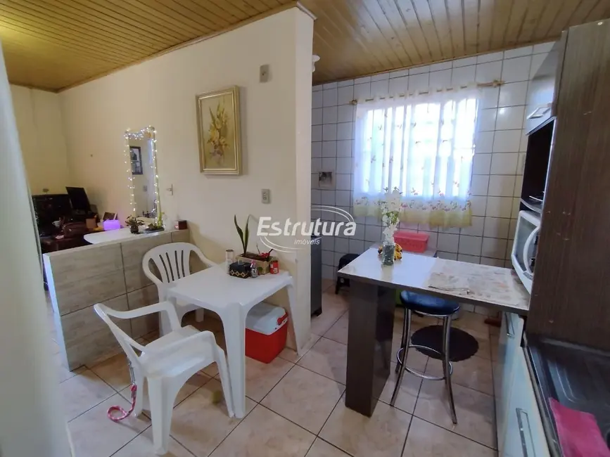 Casa com 2 quartos à venda, 92m2 em Santa Maria - RS - imagem 4 Foto 4 de Casa com 2 quartos à venda, 92m2 em Santa Maria - RS