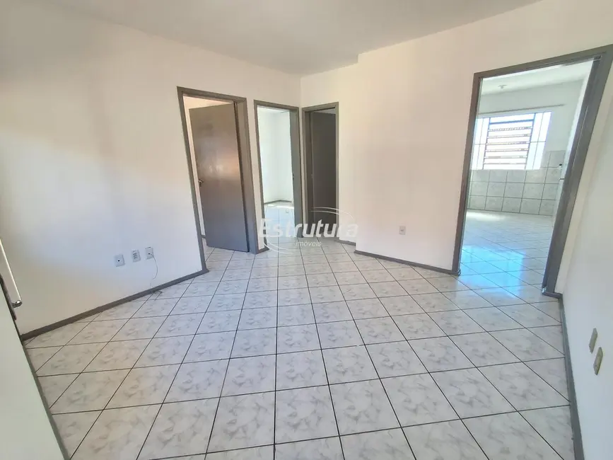Foto 1 de Apartamento com 2 quartos para alugar, 50m2 em Pinheiro Machado, Santa Maria - RS